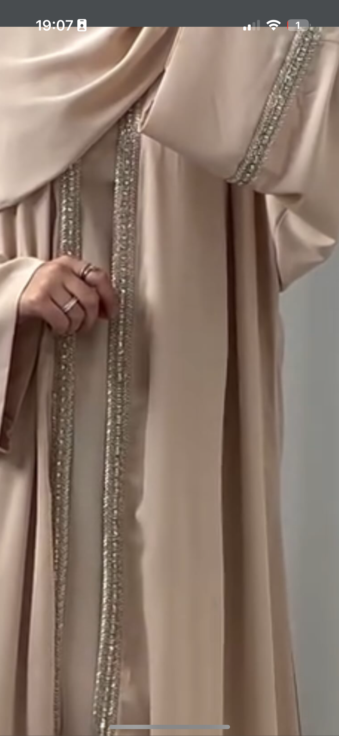 Abaya brillante
